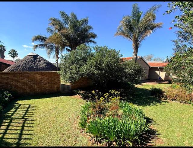 3 BEDROOM HOUSE FOR SALE IN GLEN MARAIS